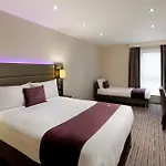 Premier Gloucester St South 3*