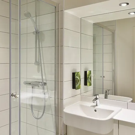 Premier Gloucester St South Hotell