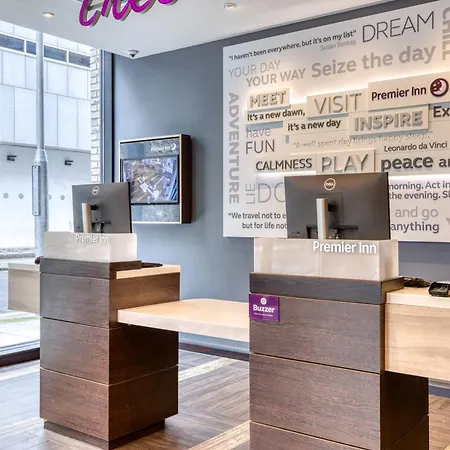 Premier Gloucester St South Hotel 3*