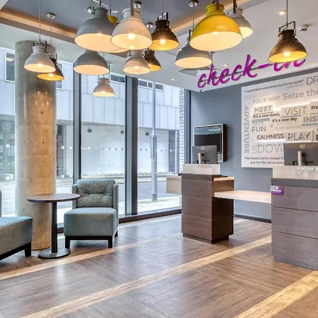 Hotel Premier Gloucester St South