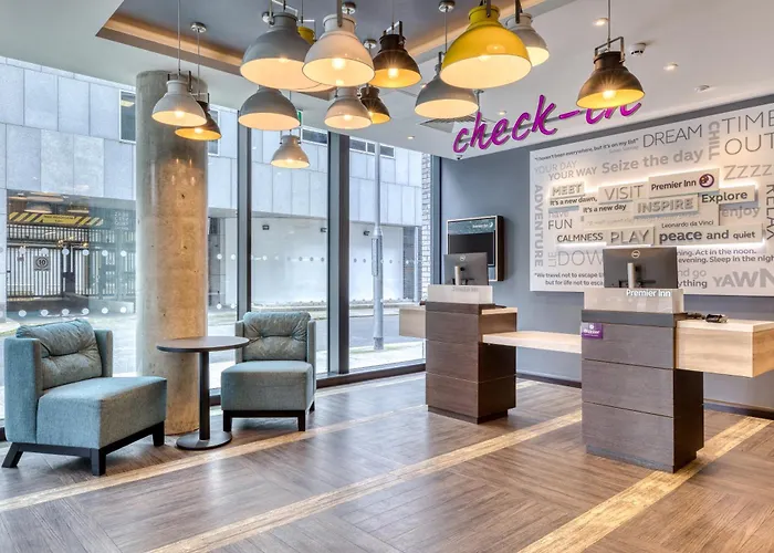 Hotel Premier Gloucester St South